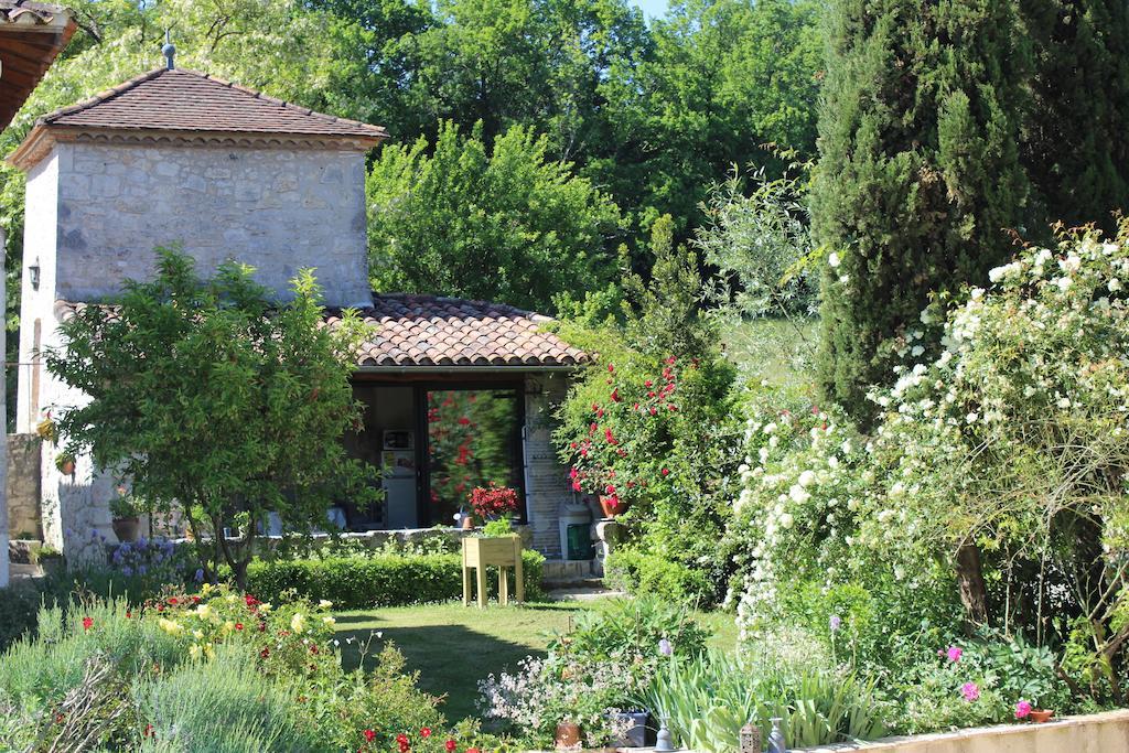 La Garde Pile De Fichou Bed & Breakfast Bajamont Exterior photo