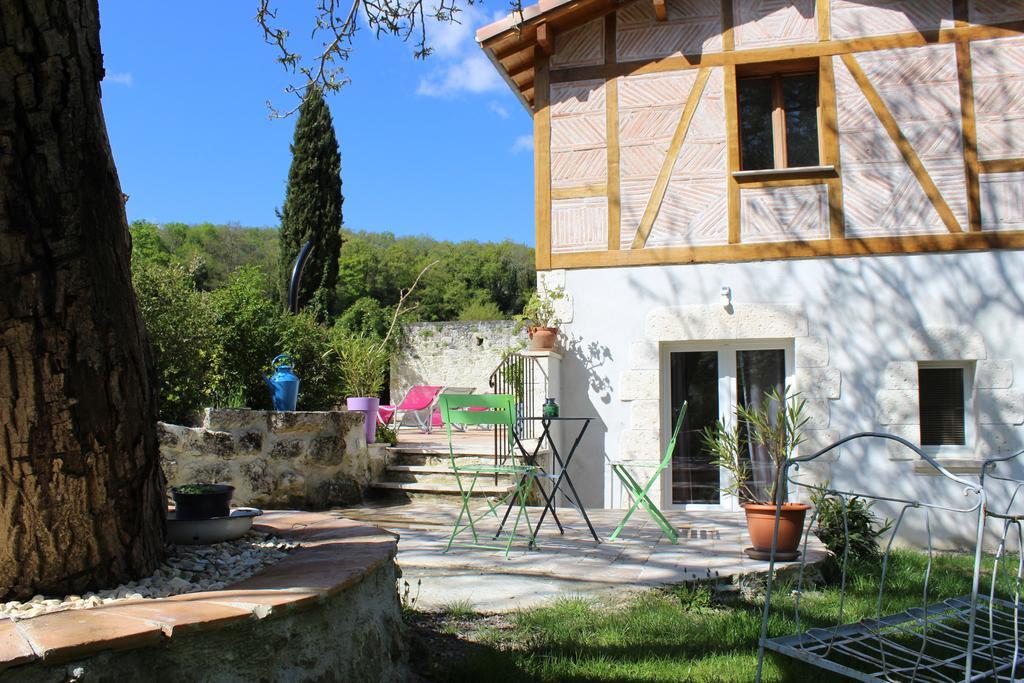 La Garde Pile De Fichou Bed & Breakfast Bajamont Exterior photo